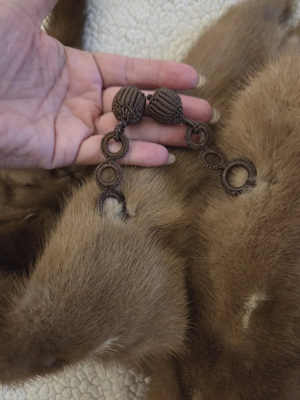 The Halle Bros Co 4 Pelt Mink